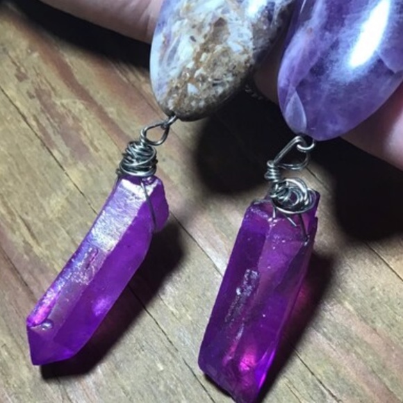 Real amethyst crystal quartz crystal handcrafted earrings, statement earrings - Picture 7 of 8